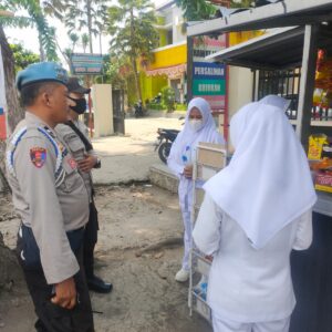 Warga Kuripan Diimbau Jaga Kamtibmas dan Hindari Hoaks Menjelang Pemilukada