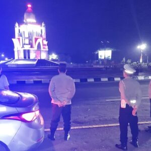 Mencegah Kejahatan: Patroli Blue Light Polsek Kediri Malam Ini