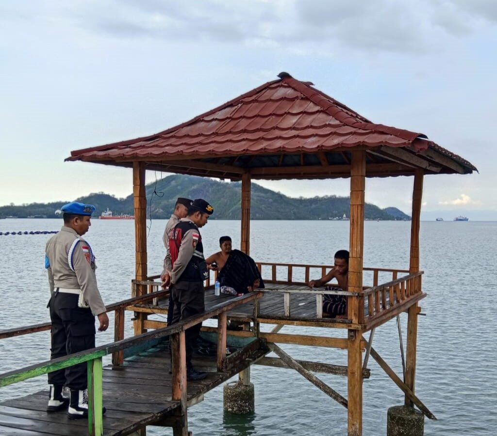 Polsek Sekotong Tingkatkan Keamanan Wisatawan dengan Patroli Rutin di Eko Wisata Mangrove