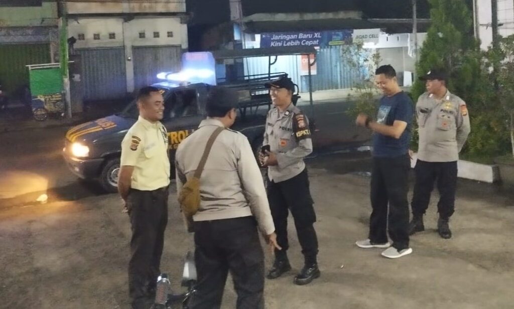 Patroli Polsek Gerung di Perbankan dan Perumahan: Amankan Lombok Barat