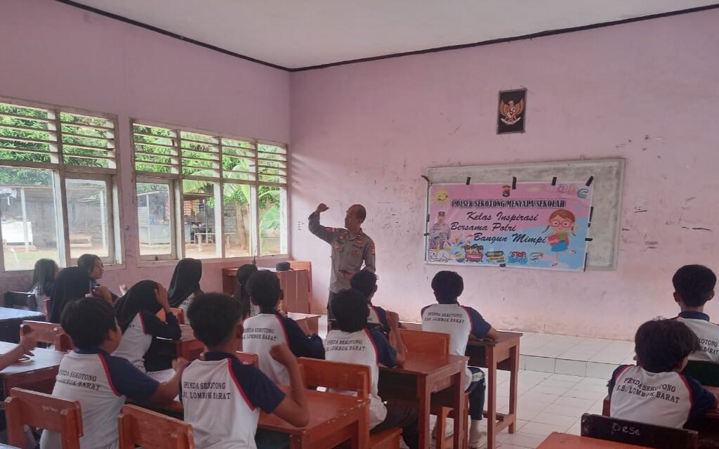 Polsek Sekotong Menyapa Sekolah Edukasi Antibullying dan Bahaya Narkoba di SMPN 2