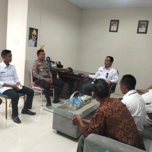 Polsek Dompu dan Camat Fasilitasi Mediasi Sengketa Batas Desa
