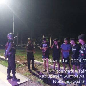 Malam Minggu Sat Samapta Polres Sumbawa Barat Gelar Patroli Dialogis