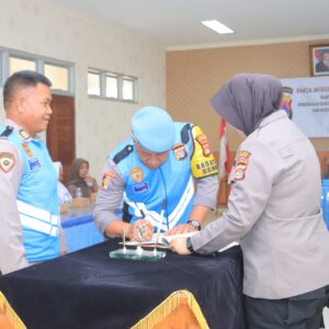 Polres Sumbawa Barat Lakukan Penandatanganan Pakta Integritas Penerimaan Anggota Polri
