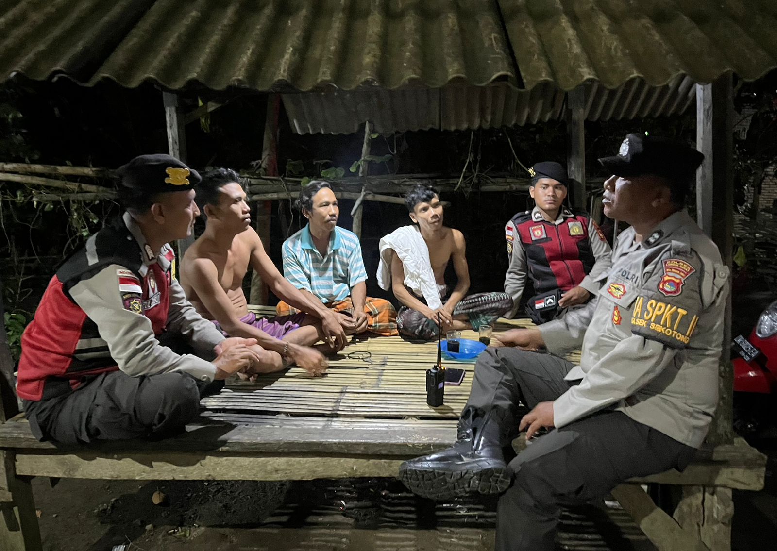 Sinergi Polisi-Warga di Sekotong: Patroli Rutin Tingkatkan Kamtibmas