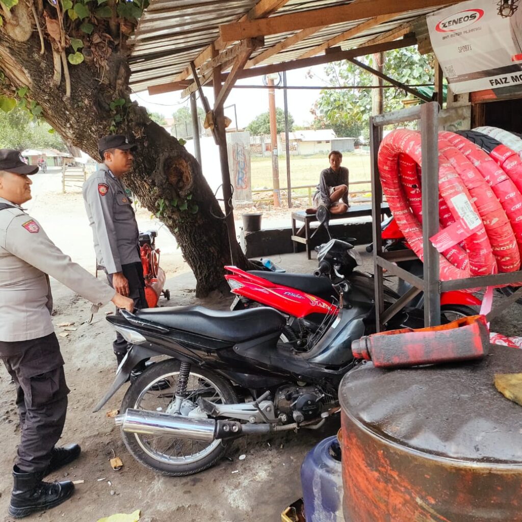 Pasca Pemilukada 2024 Polsek Kuripan Gencar Patroli Dialogis, Ini Pesan Pentingnya!