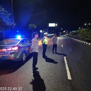 Jalur Rawan Kejahatan Dipantau Ketat: Patroli Polsek Kediri Jamin Keamanan Bypass BIL