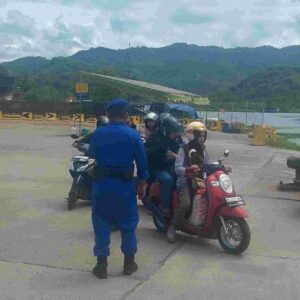 Demi Keamanan Wisatawan dan Masyarakat, Polairud Gencar Patroli di Pesisir Lombok Barat