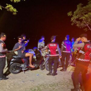 Personel Sat Samapta Polres Bima Kota Laksanakan Patroli Rutin untuk Antisipasi Gangguan Kamtibmas