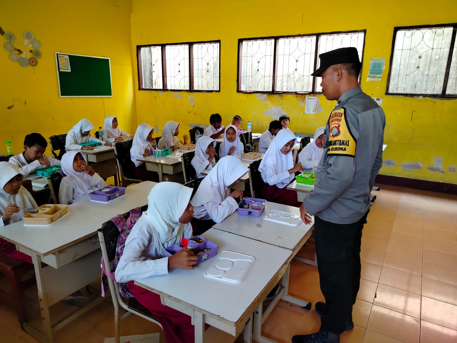 Program MBG Berjalan Sukses, Anak-Anak Kuripan Dapat Nutrisi Lengkap!