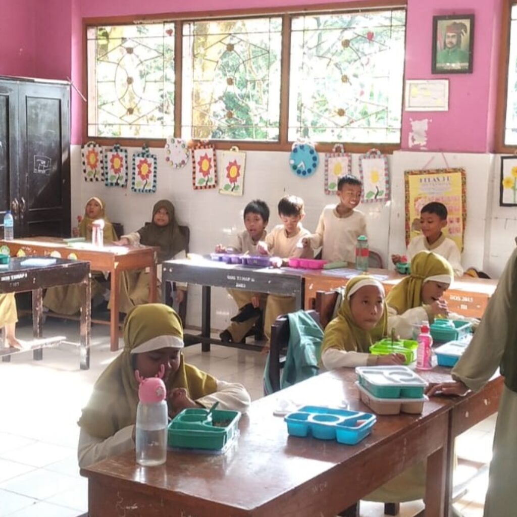 Suksesnya MBG di Kuripan: Ribuan Siswa Mendapat Nutrisi Terbaik