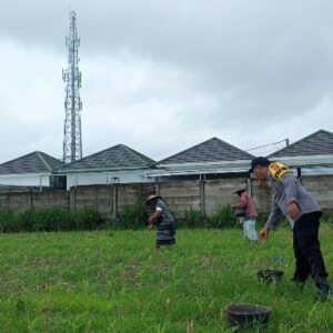 Sinergi Polisi dan Masyarakat, Polsek Labuapi Dorong Pertanian Maju