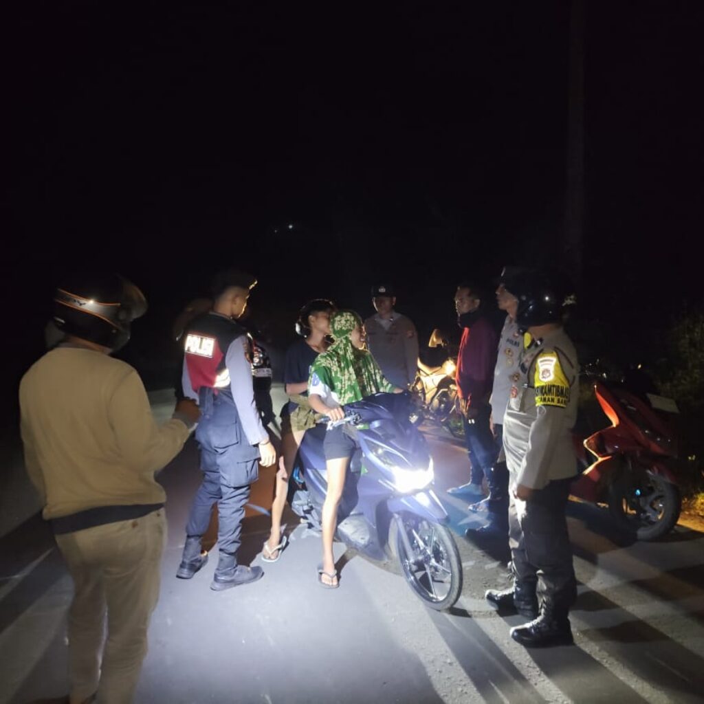 Polsek Sekotong Terjun ke Lapangan, Pastikan Keamanan Ramadan