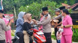 Indahnya Berbagi! Polsek Sekotong Tebar Takjil dan Pesan Kamtibmas