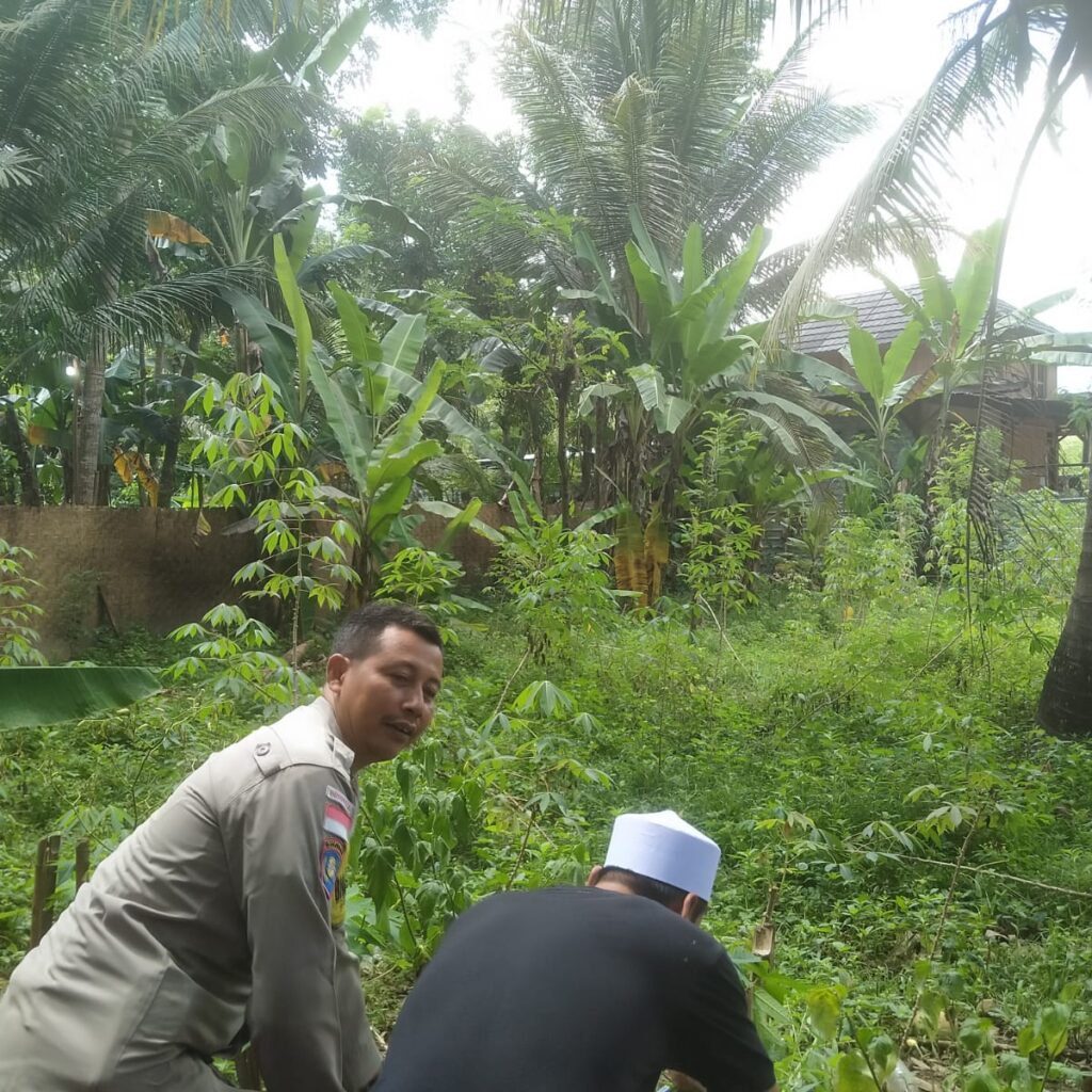 Bhabinkamtibmas Sekotong Ajak Warga Dukung Ketahanan Pangan