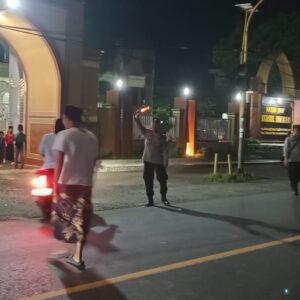 Masjid Prioritas di Labuapi Dijaga Ketat, Salat Tarawih Aman