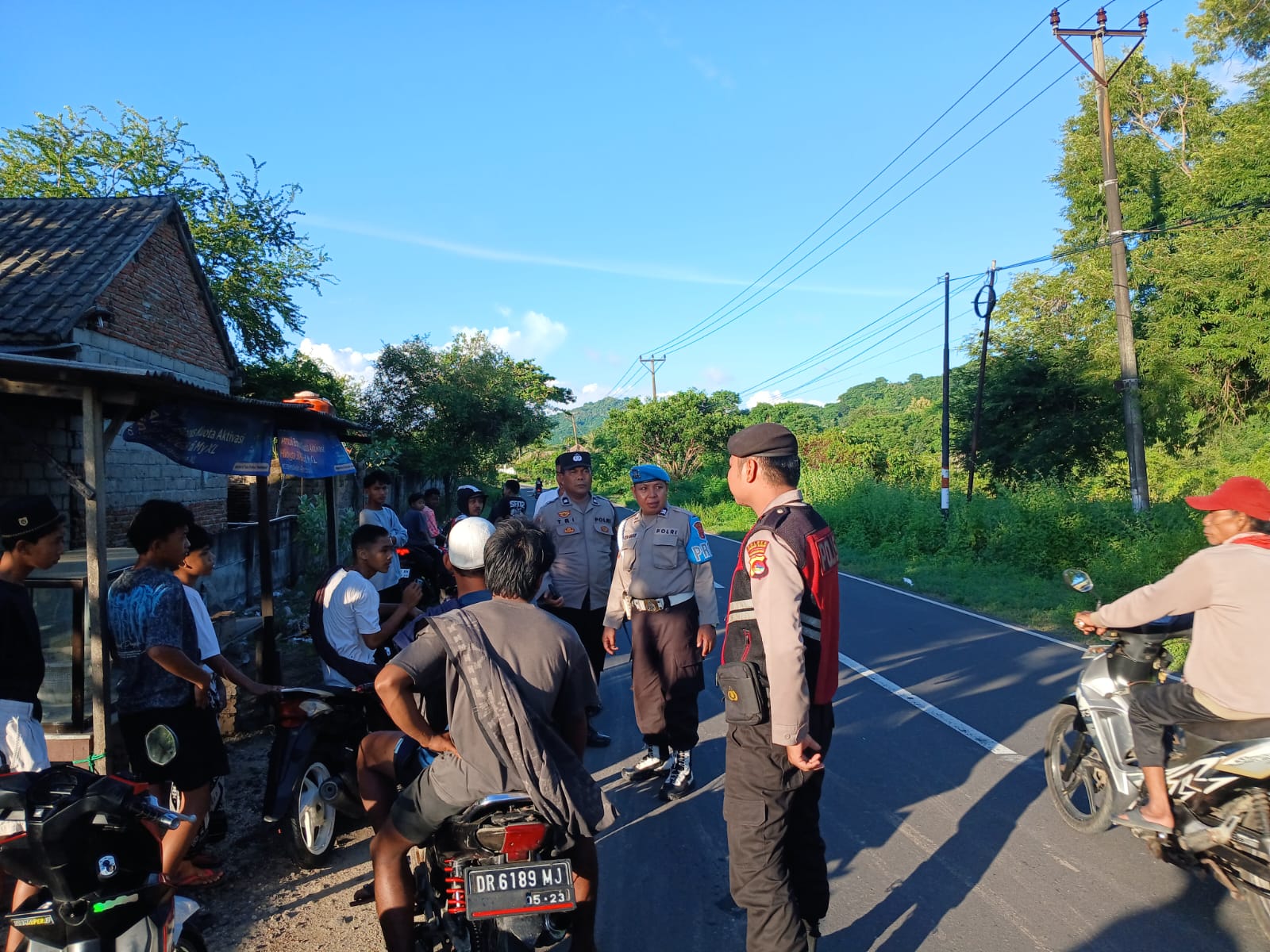 Ramadan Kondusif, Polsek Sekotong Gencarkan Patroli di Tempat Ngabuburit