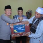 Kapolres Sumbawa Barat Pimpin Safari Ramadhan 1446 H di Masjid Nurul Ihsan Kecamatan Jereweh