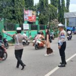 Personel Polsek Rasanae Barat Laksanakan Rawan Pagi di Depan MTSN 1 Kota Bima