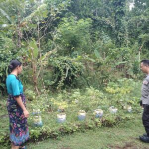 Silaturahmi dan Edukasi Pangan: Polsek Batulayar Bangun Kemandirian Warga