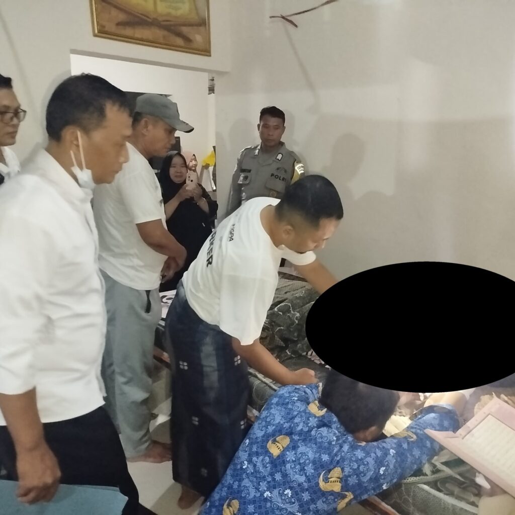 truk, sopir, jenazah, TPST, Lombok, kematian, sampah, Gerung, musibah, polisi