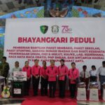 Kunjungi Raja Ampat, Ketum Bhayangkari Ny. Juliati Sigit Prabowo Salurkan Sembako hingga Gelar Khitanan Massal