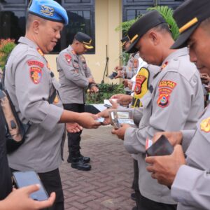 Menjelang Hari Bhayangkara ke-79, Bid Propam Polda NTB Gelar Gaktibplin dan Cek Pelayanan Publik di Polres Sumbawa Barat