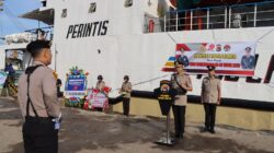 Polres Bima Kota Gelar Upacara Tabur Bunga Peringati Hari Bhayangkara ke-79 di Dermaga Pelabuhan Bima