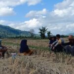 Gerung Bergerak: Polisi Ajak Warga Tanam Jagung untuk Ketahanan Pangan