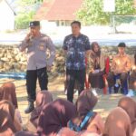 Polsek Wera Berikan Penyuluhan Hukum Bahaya Narkoba dan Kekerasan kepada Siswa-Siswi SMAN 1 Wera Saat MPLS
