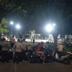 Patroli Malam Minggu Polsek Taliwang di Taman KTC, Wujudkan Kamtibmas yang Aman dan Nyaman