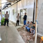 Polsek Maluk Lakukan Pengamanan Rumah Ibadah Jemaat Nasrani di Wilayah Kecamatan Maluk