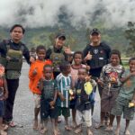 Satgas Ops Damai Cartenz Gelar Pemeriksaan Kesehatan dan Interaksi Humanis Bersama Masyarakat Sinak